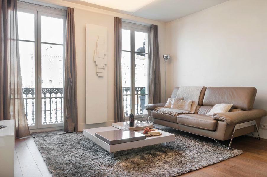 Two Bedroom Luxury Apartment - Balcony With View Of Notre Dame Париж Экстерьер фото